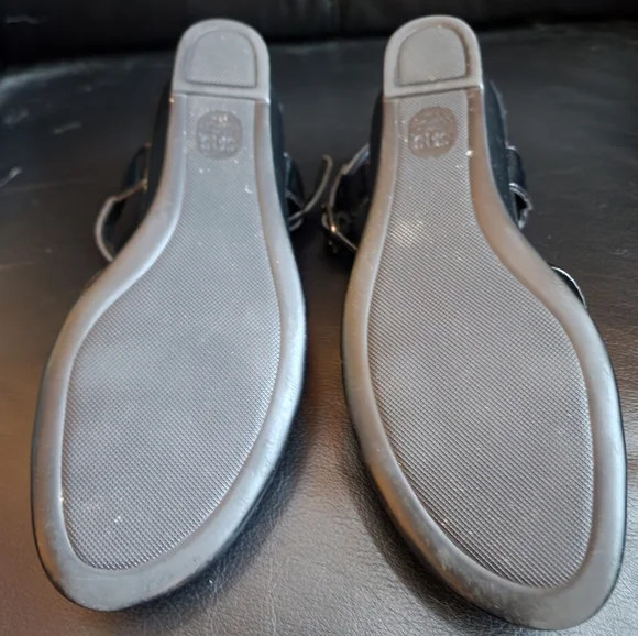 EUC in Original Box Quarter Strap Wedge Sandal - Picture 9 of 11